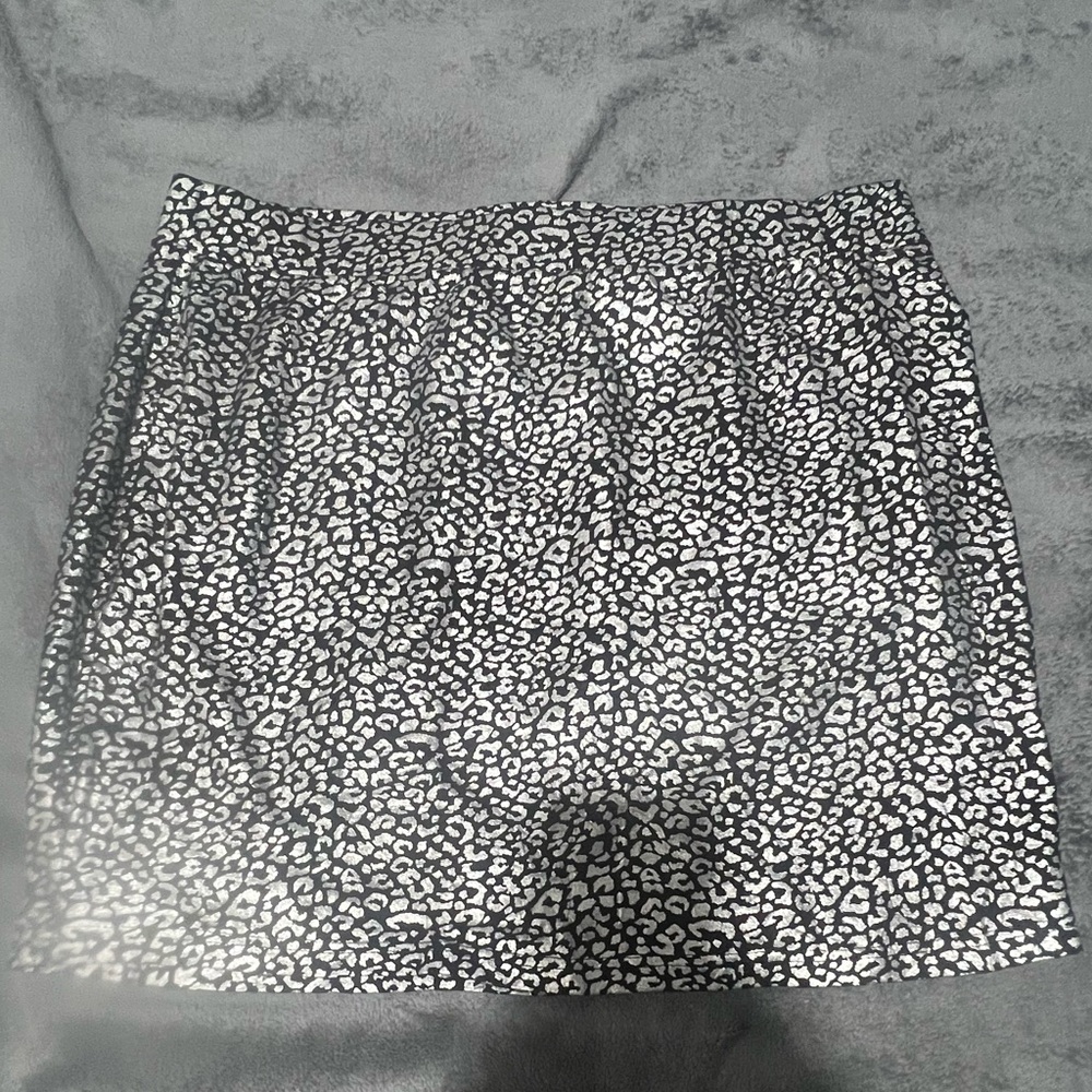 Forever 21 Black and Silver Leopard Print Skirt plus size 3X - Picture 2 of 7